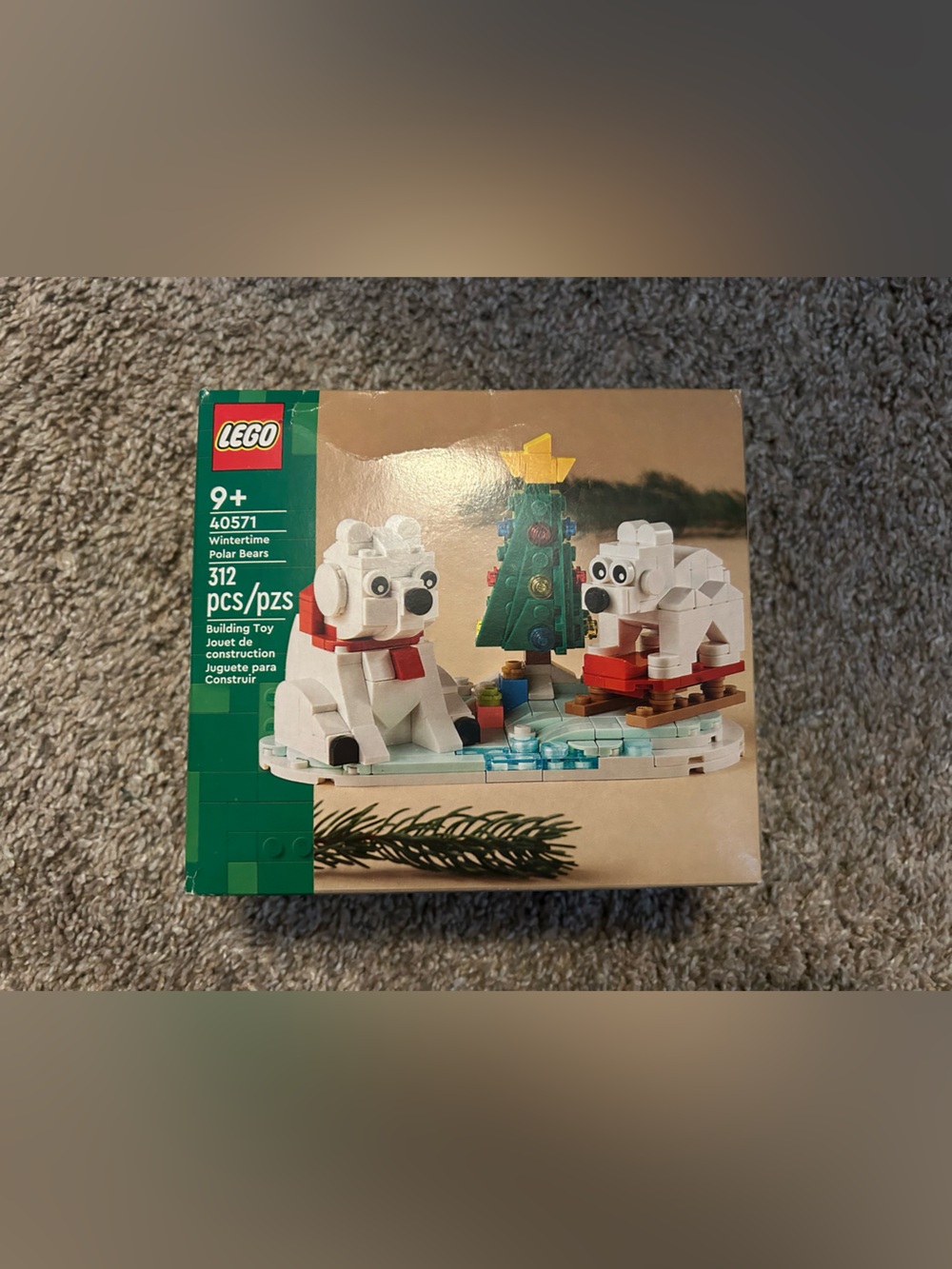LEGO Wintertime Polar Bears building set (model 40571)